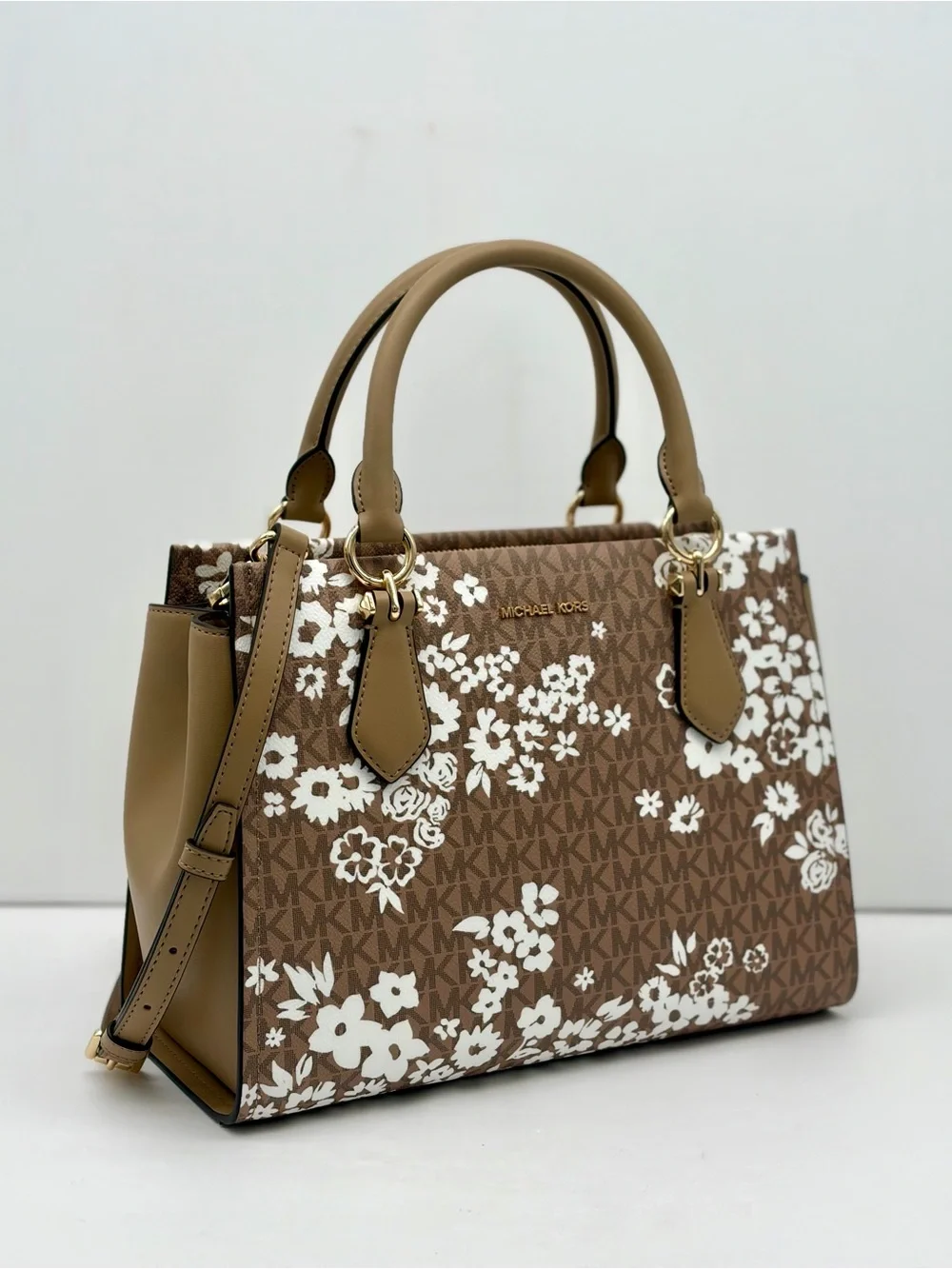 Michael Kors Marilyn Medium Printed Signature Logo Satchel Camel NWT